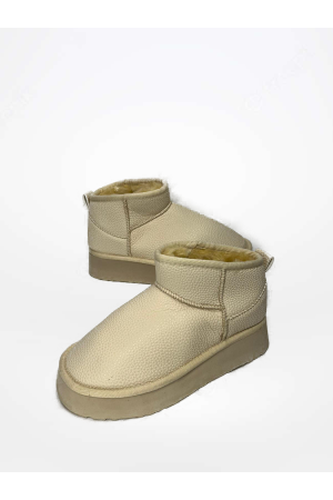 Krem Renk Deri Görünümlü Kısa UGG Bot – İçi Kürklü, Günlük & Kışlık Rahat Bot