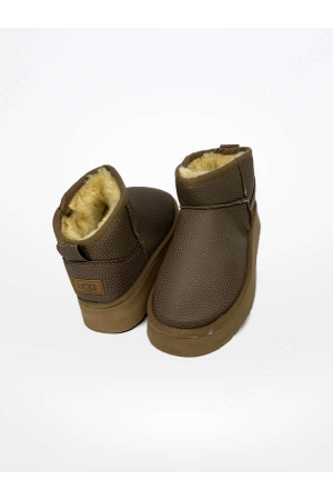 kahve Renk Deri Görünümlü Kısa UGG Bot – İçi Kürklü, Günlük & Kışlık Rahat Bot