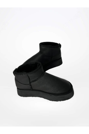 Siyah Renk Deri Görünümlü Kısa UGG Bot – İçi Kürklü, Günlük & Kışlık Rahat Bot